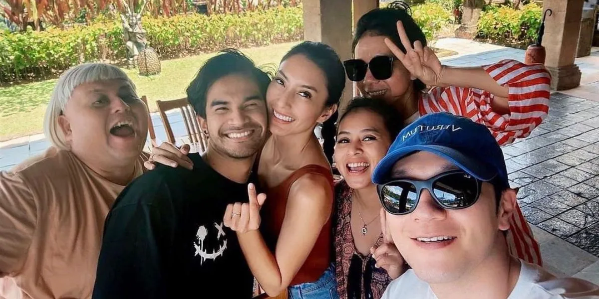 Make Envious! Tyas Mirasih Shows Selfie Photo with Son Suk Gu on Vacation in Bali - Is There Any Project Together?