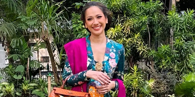 Bunga Citra Lestari is rumored to be getting married to Tiko Aryawardhana in Bali this December