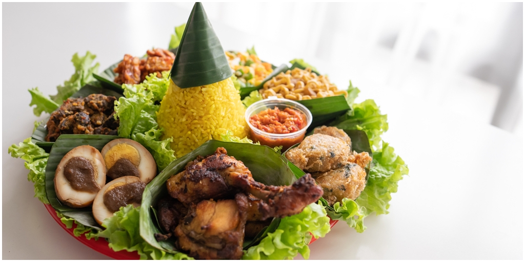 Beautiful and Delicious from tumpengbalikpapan_dee_tumpeng, Must Order for Special Events!