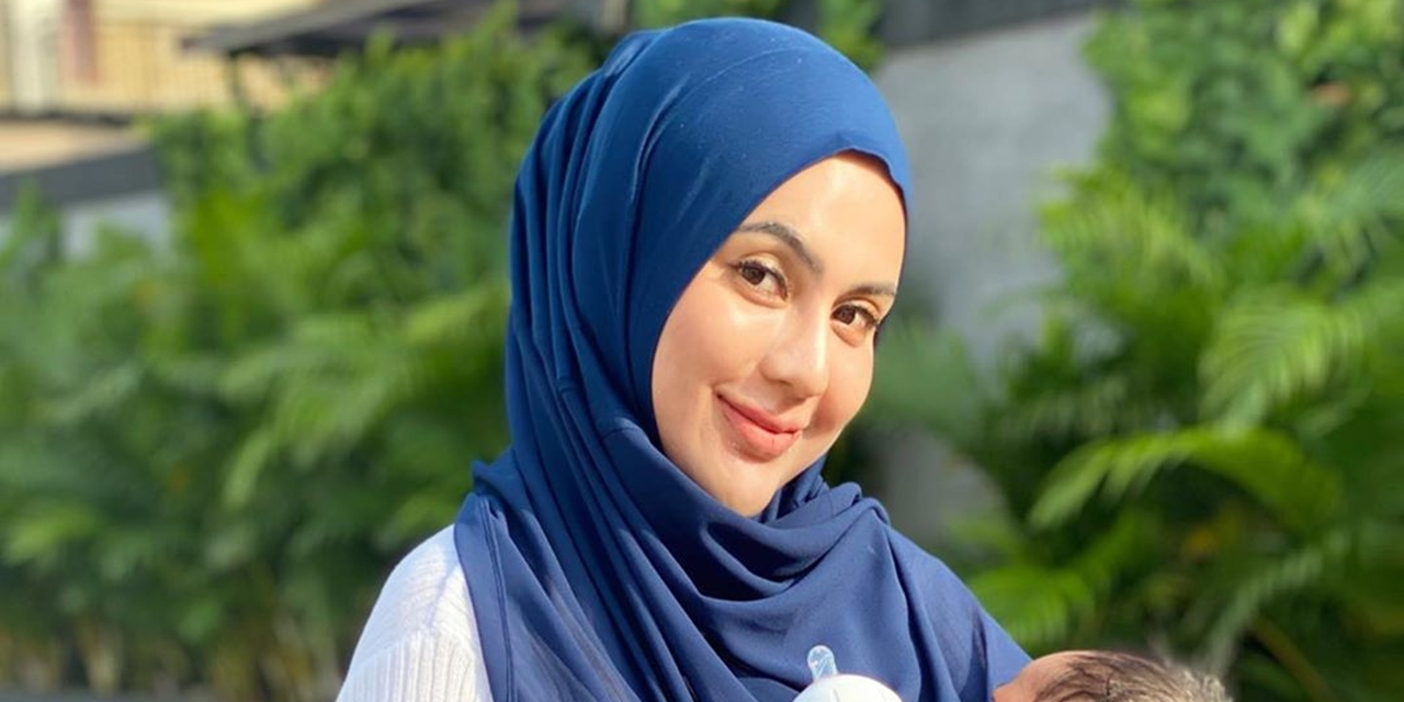 From Sexy DJ to Wearing Hijab, Anggita Sari Supported by Husband-Wants to Focus on Taking Care of Children