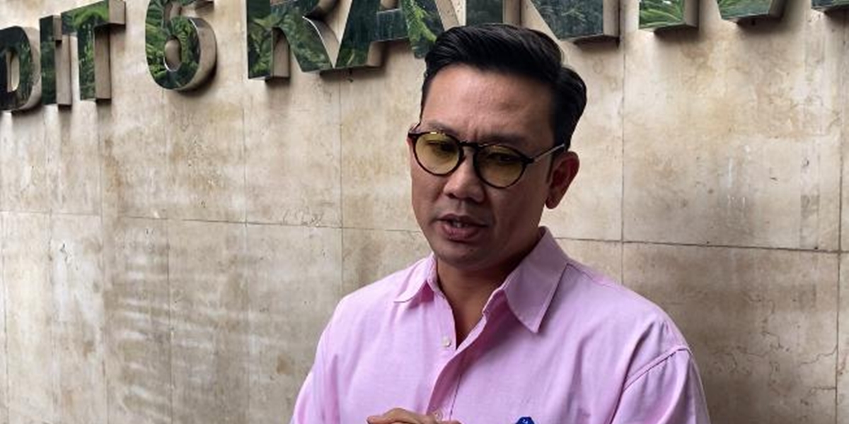 Denny Sumargo Quietly Reports Farhat Abbas Over Alleged Threats