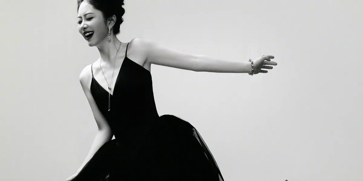 A List of Handsome Actors Who Have Acted Alongside Tan Song Yun in Chinese Dramas