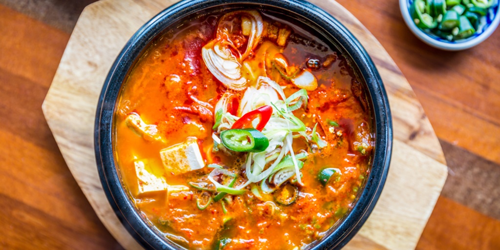 Spicy Korean Culinary Series that Often Makes You Drool When Watching Drakor