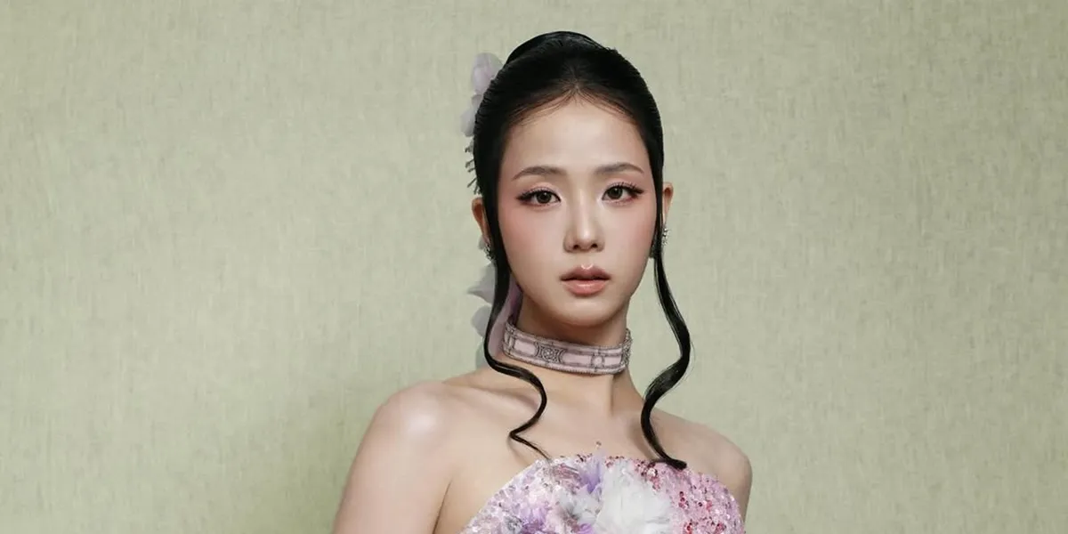  Desainer Ini Klaim Tim Jisoo Blackpink Tidak Kembalikan Outfit Rancangannya 
