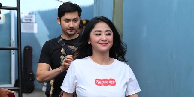 Dewi Perssik Says Her Marriage to Angga is the Result of Taaruf, True Nature Revealed After the Akad