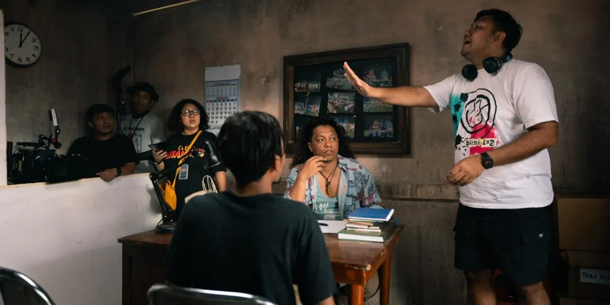  Di Balik Tawa Penonton, Awwe Jelaskan Peran Komedi Konsultan 