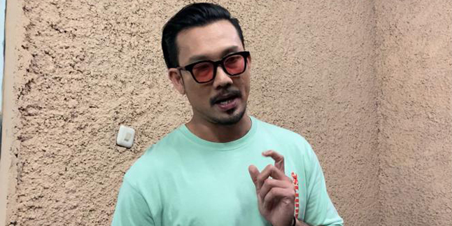 Criticized for Calling Netizens Too Idolizing Gala Sky, Denny Sumargo: Don't Make It Bigger