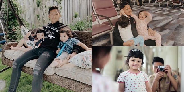 Known as Quiet and Calm, Here are 7 Portraits of Azriel Hermansyah Caring for His Sibling - Full of Love