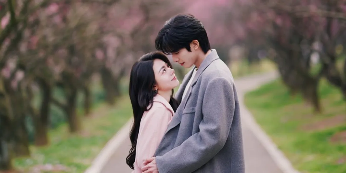 Romantic Chinese Drama with Mature Relationships Full of Understanding and Mutual Support