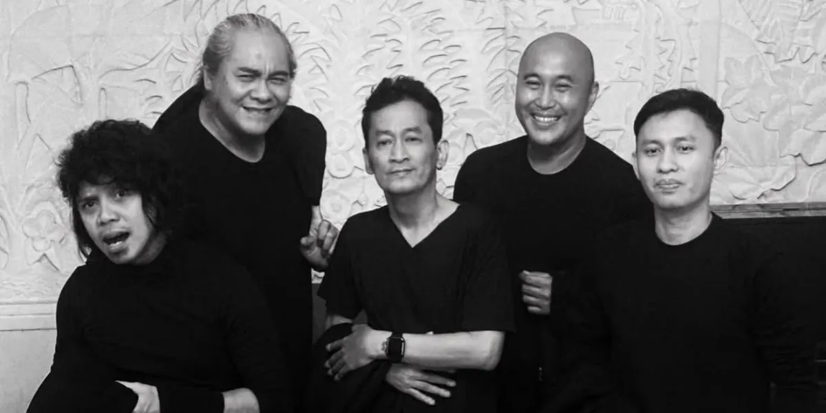 Rocker Kasarunk drummer Christian Wibisono has passed away after fighting lung cancer