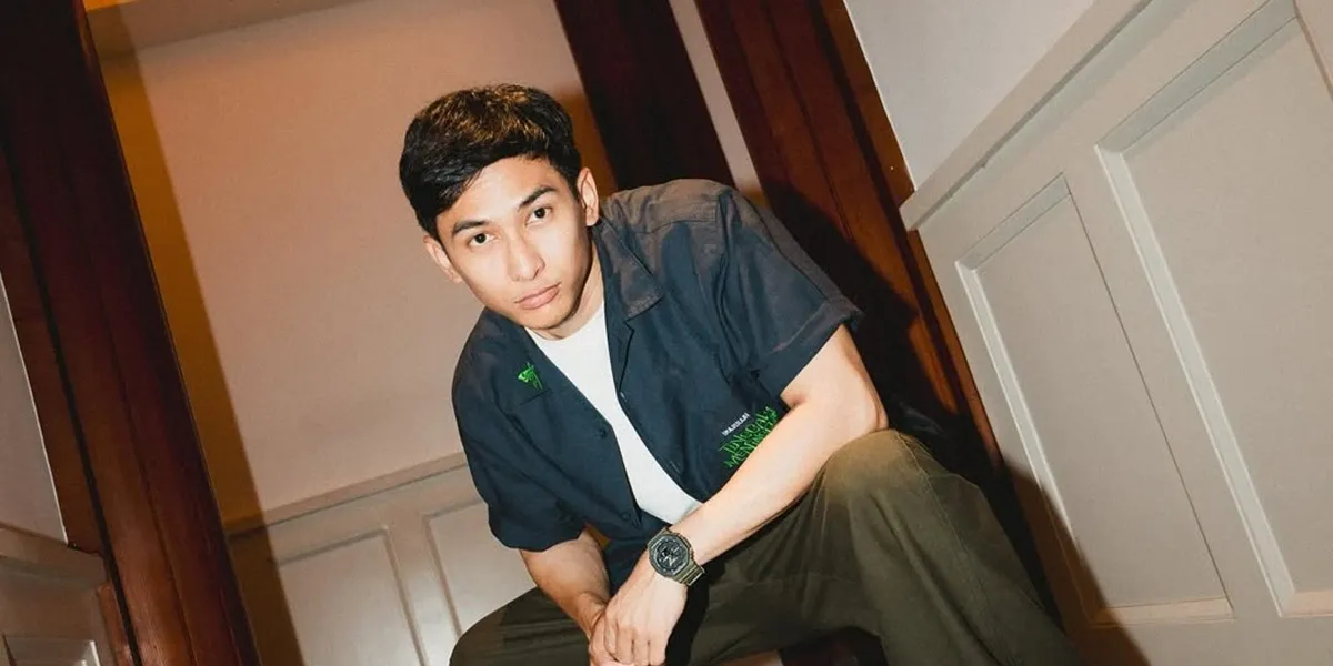 Film Starring Ardit Erwandha, Latest 'WAIT FOR MY SUCCESS LATER'
