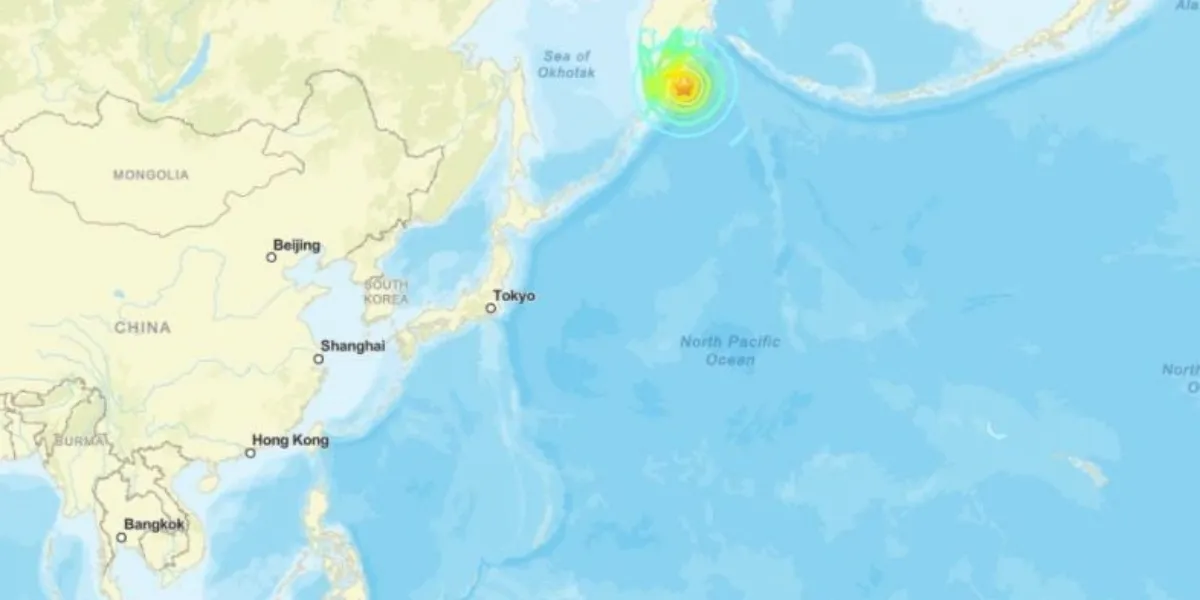 Magnitude 8 Earthquake Shakes Russia, Tsunami Warning Issued