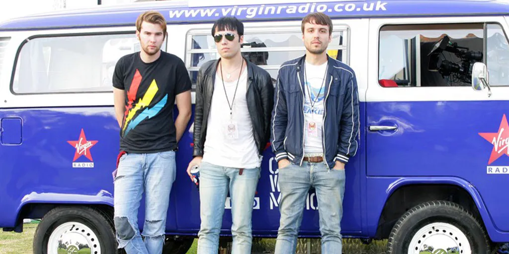 Rekaman Di Studio, The Cribs 'Digrebek' Dave Grohl