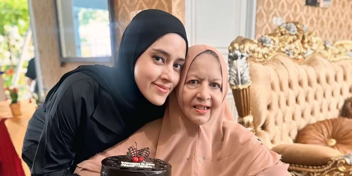 Fairuz A Rafiq's Mother Suffers from Alzheimer’s, Can Only Lie on the Bed