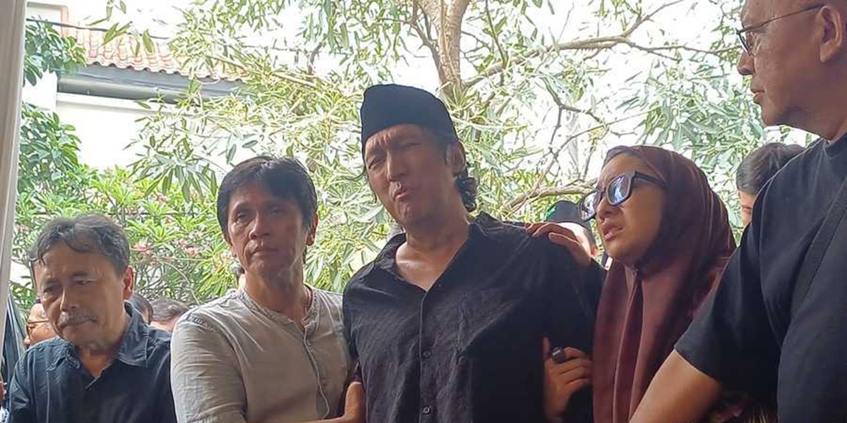 Ikang Fawzi Shocked by the Death of Marissa Haque, to the Point of Not Recognizing Cici Tegal