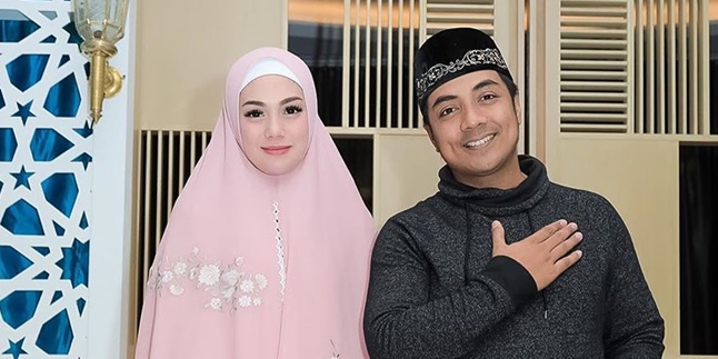 Participating in Religious Study, Ustaz Riza Muhammad Reveals the Great Opportunity for Celine Evangelista to Convert to Islam