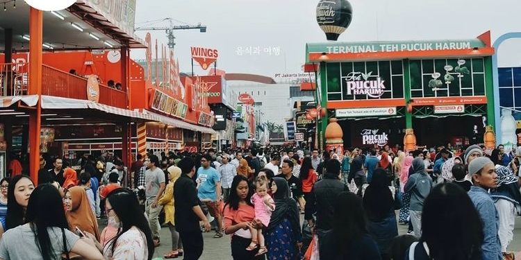 Sneak Peek of Jakarta Fair Kemayoran 2022 Festivities, Chance to Win Honda PCX, iPhone 13 & More!