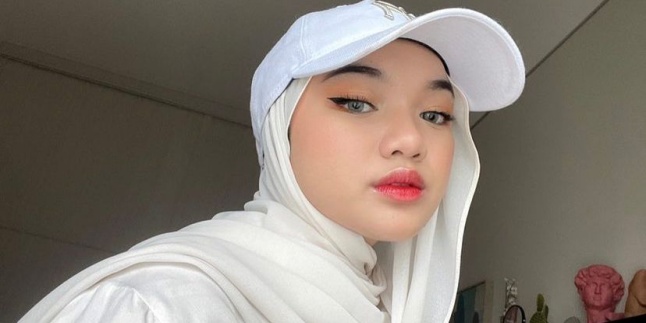 Sneak Peek of Nadya Aisha's Hijab Outfits That Never Fail to Impress