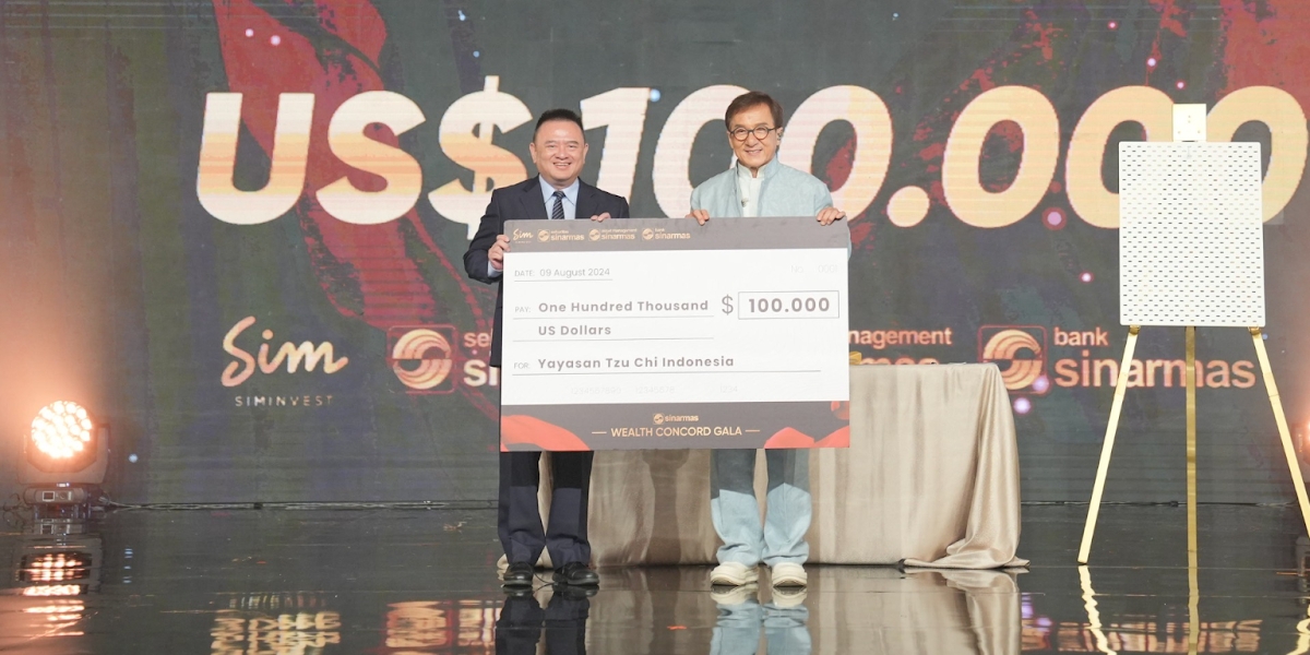 As an International Brand Ambassador, Jackie Chan Attends the Appreciation Event for Financial Service Customers in Indonesia