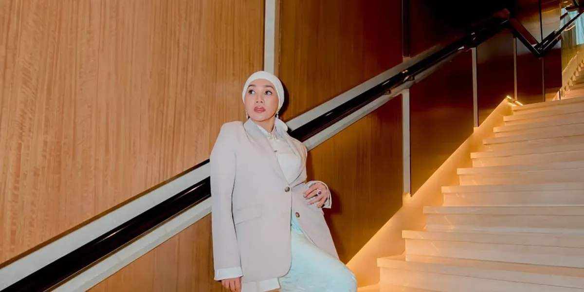 Being a Mother and Child in the SHUTTER Film, Dewi Gita Shows Her Affection for Niken Anjani Even Behind the Scenes