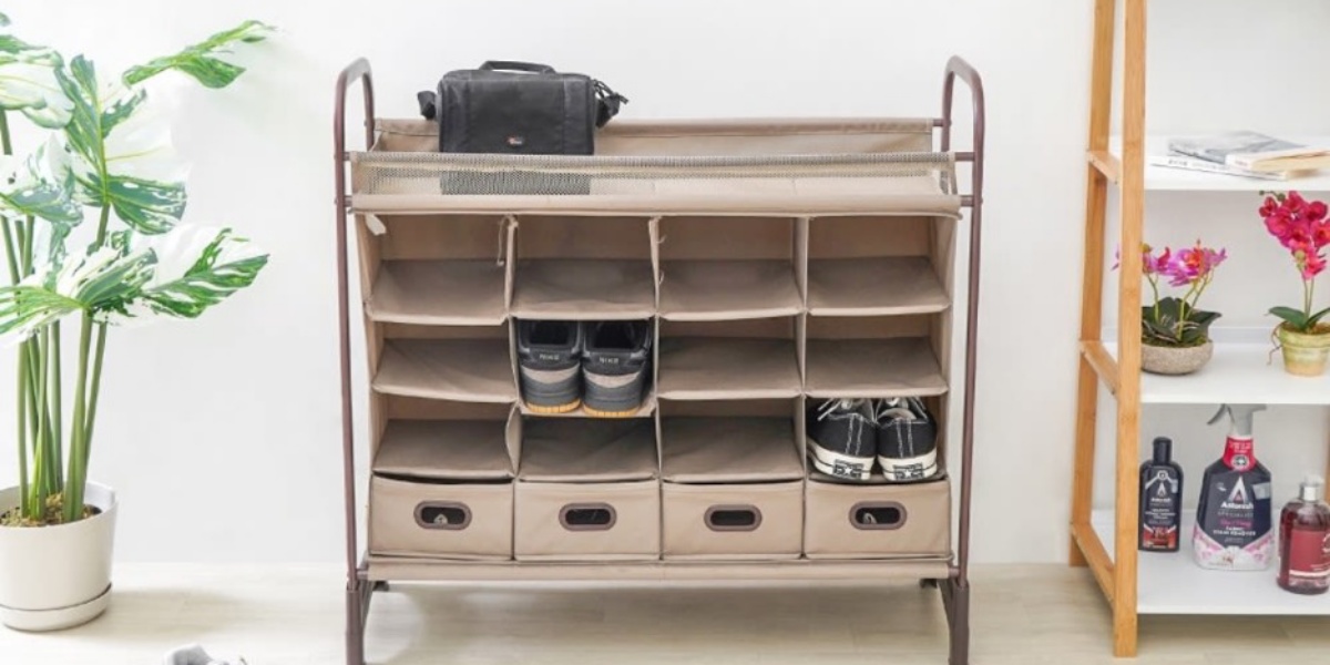 Make Your Home More Aesthetic, Here are 8 Shoe Rack Recommendations that Can be Made as Decoration