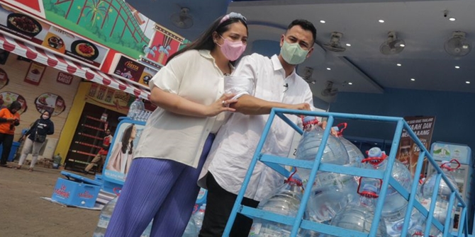 Shopping Spree at PRJ, Raffi Ahmad and Nagita Slavina Fill Up 2 Carts