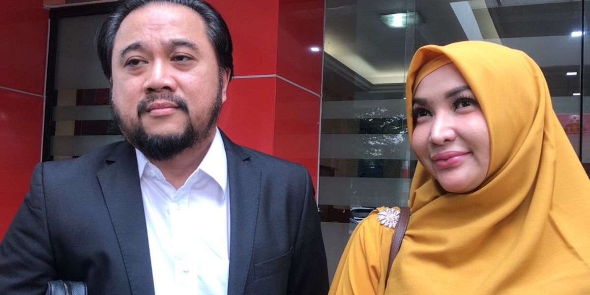 Undergo Examination for Jewelry Theft Case, Roro Fitria Admits Losing Rp300 Million