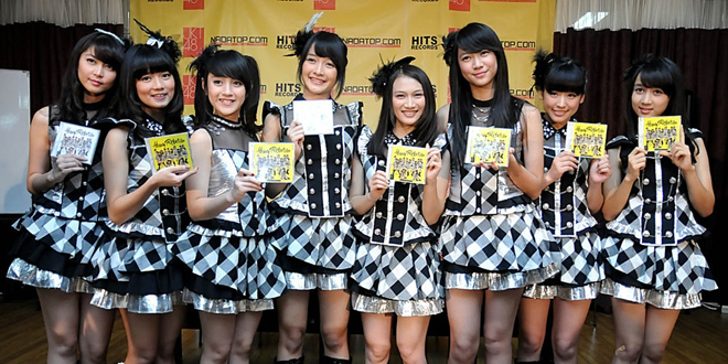 JKT48 Jualan Album HEAVY ROTATION - KapanLagi.com