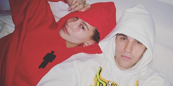 Justin Bieber Shows Photo of Hailey Baldwin Bathing in the Bath Tub