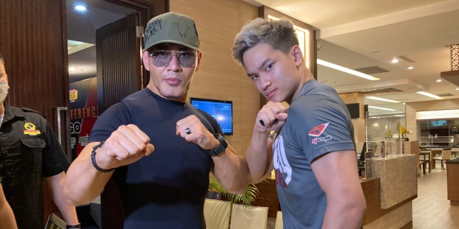 Win or Lose Against Azka Corbuzier, Deddy Corbuzier Still Answers Vicky Prasetyo's Challenge