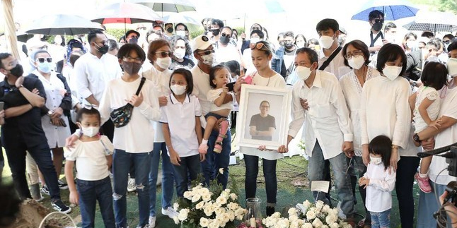 Father Raditya Oloan's Sadness Left by His Beloved Child, Tears Burst After Successive Tragedies