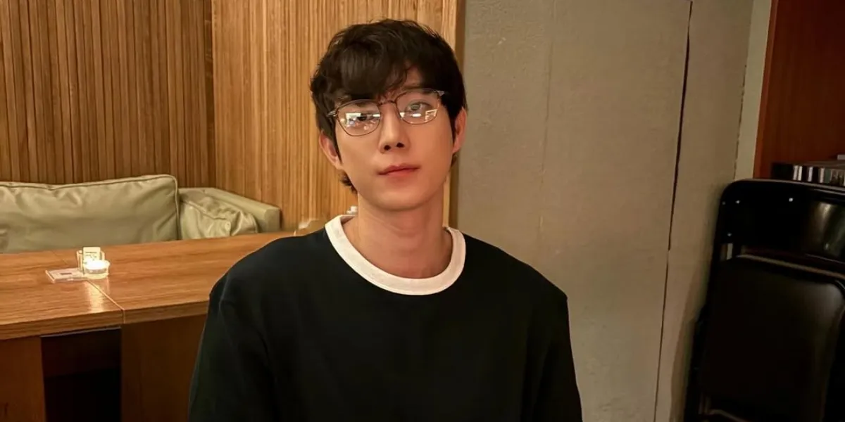 Kim Young Dae Departs for Military Service in April