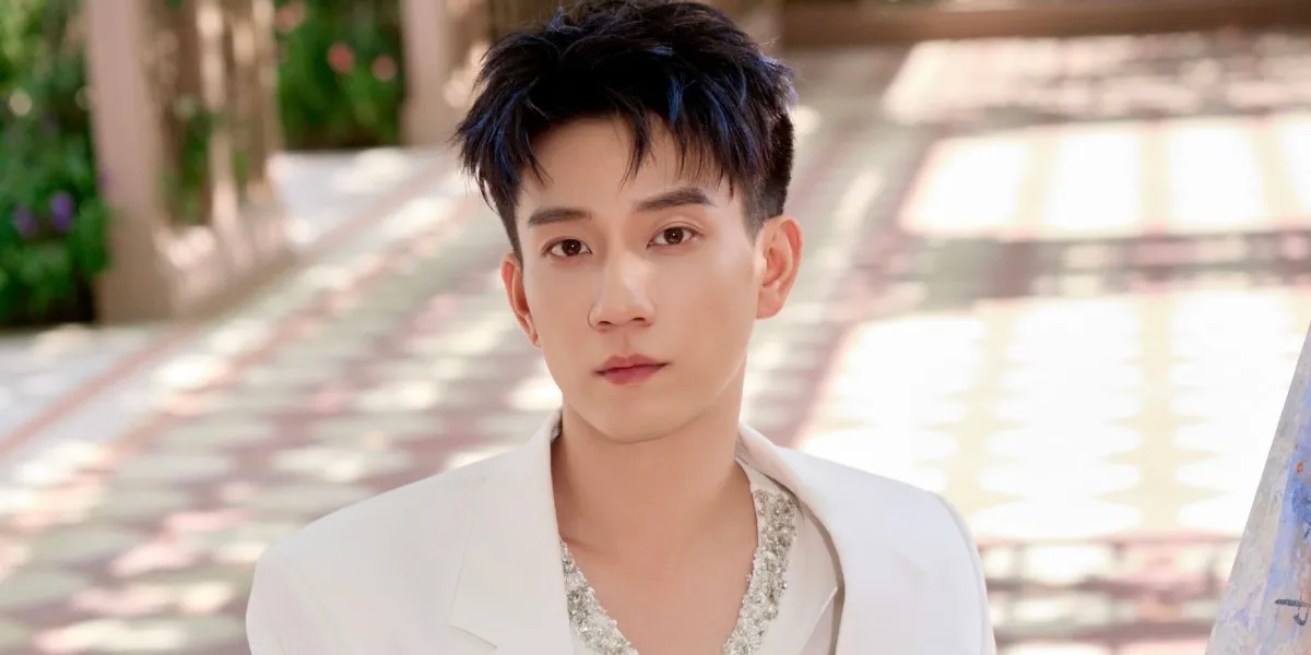 Contract with Agency Soon to Expire, Wang Ziqi Decides Not to Extend