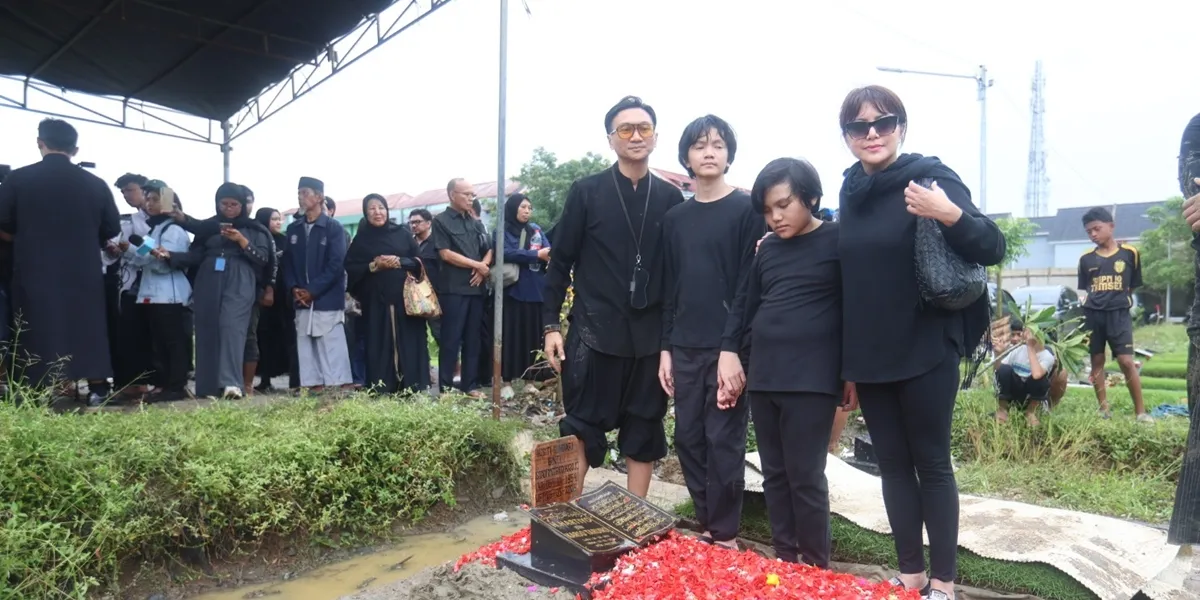 Chronology of the Passing of Anji Manji's Mother, Sent a Message Before Passing Away
