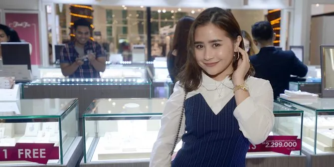 Prilly Latuconsina mengaku suka berbelanja online © KapanLagi.com/Bayu Herdianto