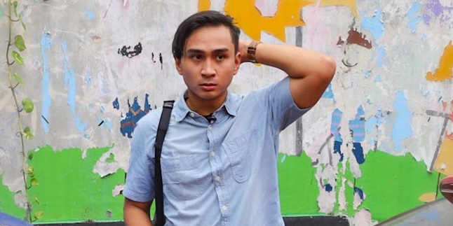 Viral Yellow Shirt Auction, Lutfi Agizal Reveals the Reasons While Holding Back Tears
