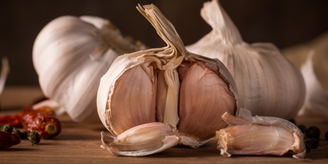 12 Benefits of Garlic for Men, Not Just Improve Stamina