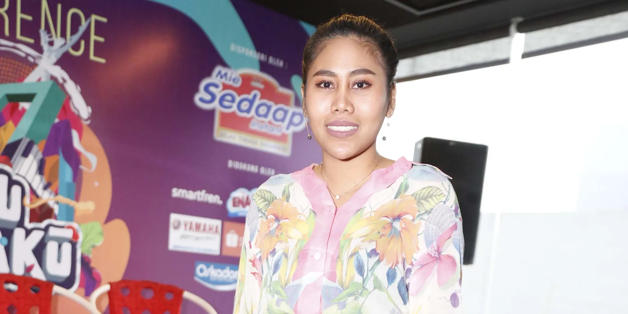 Lupa Waktu - Bikin Emosi, Evi Masamba Admits Husband's Obsession with Playing Games for the Past Two Years