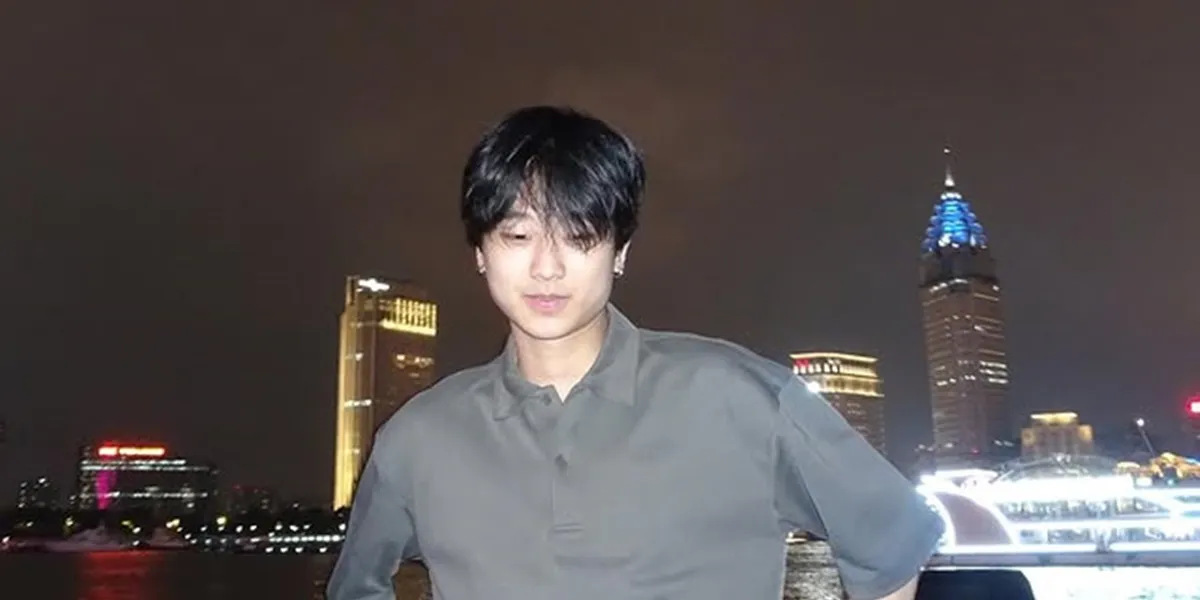 The Meaning of the Song Blue - Yung Kai, Contains a Heartfelt Expression Full of Love