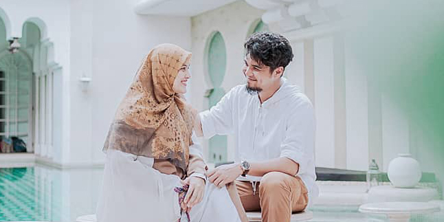 Mario Irwinsyah and Ratu Anindita Blessed with their Third Son