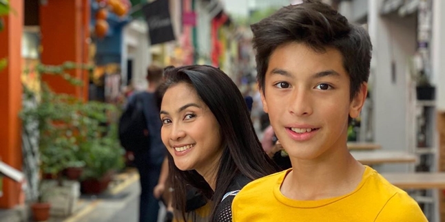 Maudy Koesnaedi Wishes Happy Birthday and Uploads a Photo of Her Son, Netizens: So Handsome!