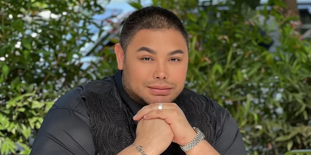 Feeling His Face Appears Too Often, Ivan Gunawan 'Bored' - Reduces Interviews