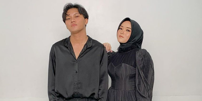 Even though her relationship with Teddy Pardiyana is still heated, Putri Delina and Rizky Febian always visit their sibling, Bintang.