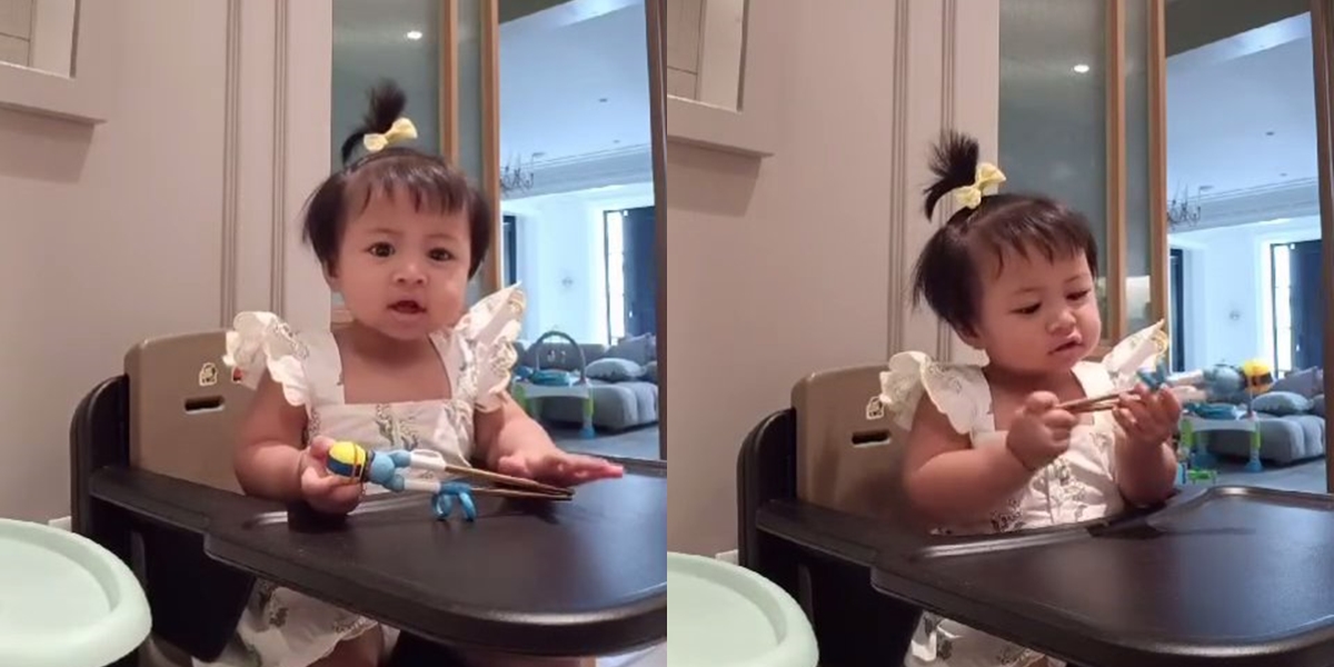 The Moment of Lily, the Daughter of Nagita Slavina and Raffi Ahmad, Having Breakfast, Chattering While Playing with Chopsticks