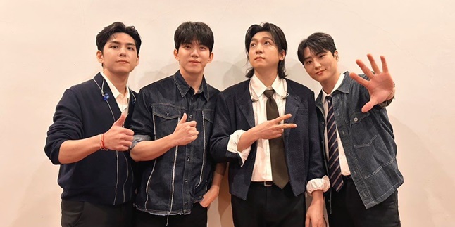 Sweet Moments at the End of DAY6's Concert Tour in Indonesia, 'Rapopo' Until Holding Back Tears