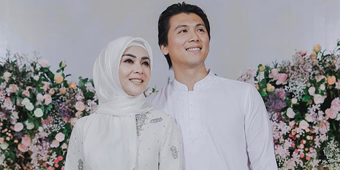 Sweet Moment When Syahrini & Reino Barack Study Together, Netizens: MashaAllah So Peaceful