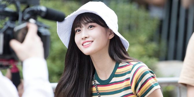 Momo TWICE Writes a Letter to Fans After Dating News with Kim Heechul of Super Junior