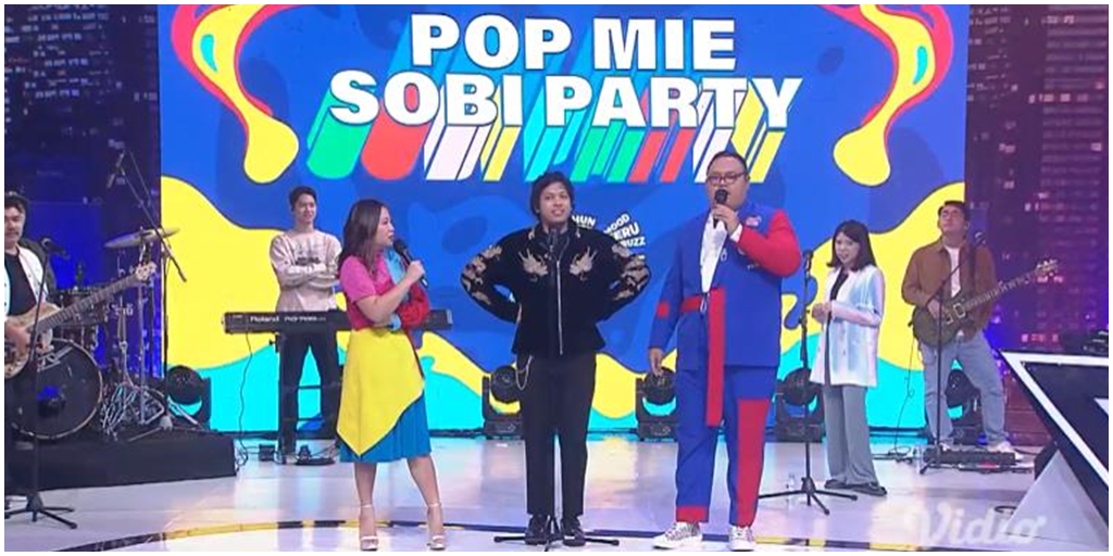 Not Just Perform, Hindia, Diskoria, and Ziva Magnolya Play Games Together at Pop Mie Sobi Party