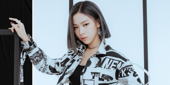 Surprisingly, Ryujin ITZY's Top is Made from Underwear