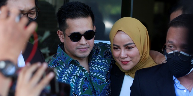 Olla Ramlan Prepares Two Witnesses for Divorce Trial with Aufar Hutapea